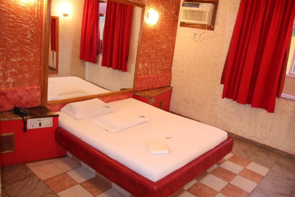 Shelton Hotel (Adults Only)-1